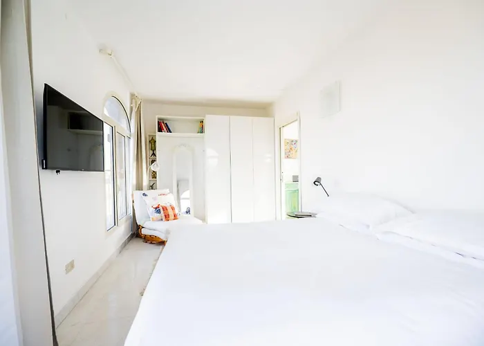 St John Basilica Lovely Tower Apartment *