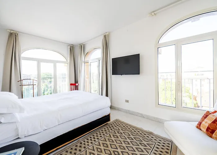St John Basilica Lovely Tower Apartment Rom